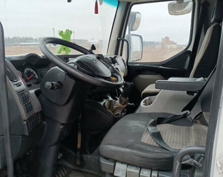 Рено Мідлум 2010 у Києві на Automoto.ua Білий Рено Мідлум, об'ємом двигуна 4.8 л та пробігом 365 тис. км за 22000 $, фото 12 на Automoto.ua