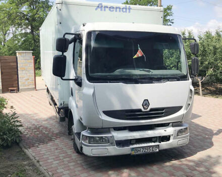Белый Рено Мидлум, объемом двигателя 4.1 л и пробегом 425 тыс. км за 12900 $, фото 2 на Automoto.ua