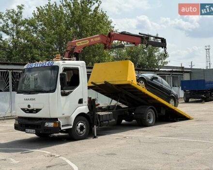 Рено Мідлум, об'ємом двигуна 6.2 л та пробігом 400 тис. км за 35000 $, фото 10 на Automoto.ua