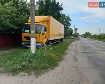 Желтый Рено Мидлум, объемом двигателя 6.17 л и пробегом 1000 тыс. км за 14400 $, фото 3 на Automoto.ua