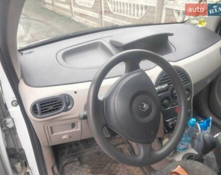 Белый Рено Модус, объемом двигателя 1.4 л и пробегом 240 тыс. км за 3000 $, фото 3 на Automoto.ua