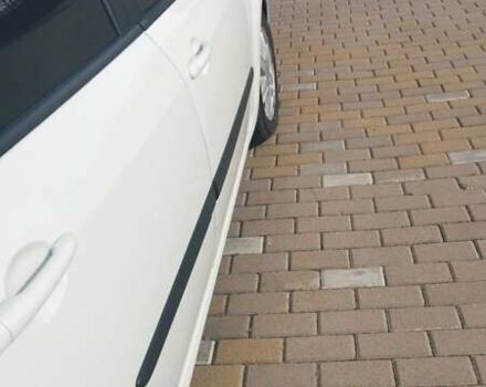 Белый Рено Модус, объемом двигателя 1.6 л и пробегом 260 тыс. км за 4800 $, фото 3 на Automoto.ua