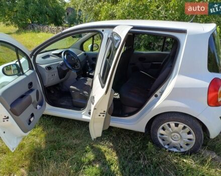 Белый Рено Модус, объемом двигателя 1.2 л и пробегом 206 тыс. км за 4200 $, фото 4 на Automoto.ua