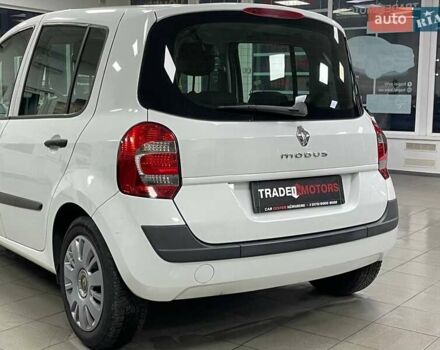 Білий Рено Модус, об'ємом двигуна 1.46 л та пробігом 202 тис. км за 3990 $, фото 9 на Automoto.ua