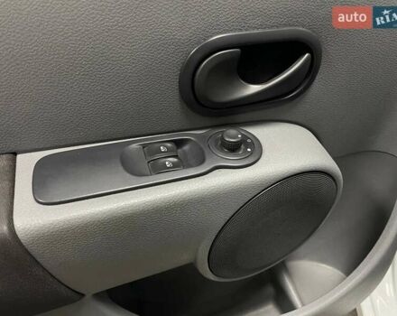 Білий Рено Модус, об'ємом двигуна 1.46 л та пробігом 202 тис. км за 3990 $, фото 17 на Automoto.ua