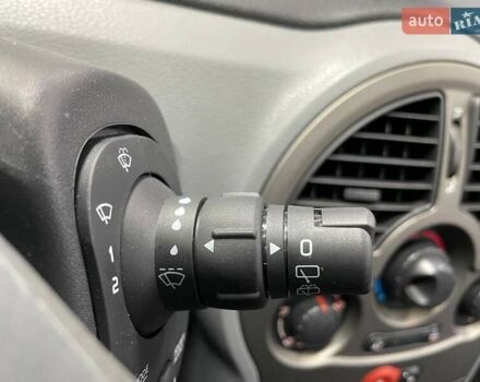 Білий Рено Модус, об'ємом двигуна 1.46 л та пробігом 202 тис. км за 3990 $, фото 21 на Automoto.ua