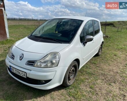 Белый Рено Модус, объемом двигателя 1.6 л и пробегом 148 тыс. км за 6700 $, фото 1 на Automoto.ua