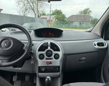 Белый Рено Модус, объемом двигателя 1.5 л и пробегом 290 тыс. км за 5100 $, фото 12 на Automoto.ua