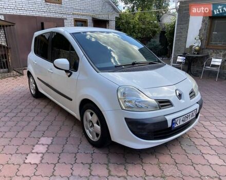 Белый Рено Модус, объемом двигателя 1.5 л и пробегом 323 тыс. км за 4850 $, фото 9 на Automoto.ua