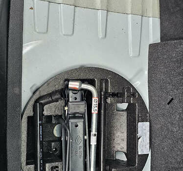 Белый Рено Модус, объемом двигателя 1.2 л и пробегом 128 тыс. км за 5250 $, фото 25 на Automoto.ua