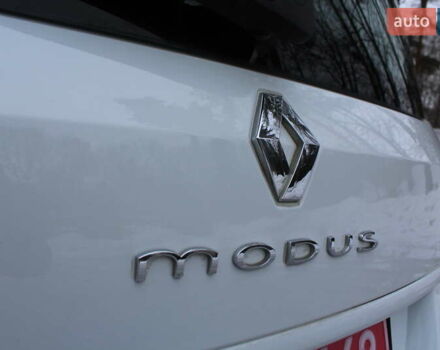 Белый Рено Модус, объемом двигателя 1.2 л и пробегом 127 тыс. км за 4990 $, фото 32 на Automoto.ua