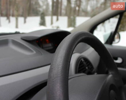 Белый Рено Модус, объемом двигателя 1.2 л и пробегом 127 тыс. км за 4990 $, фото 53 на Automoto.ua