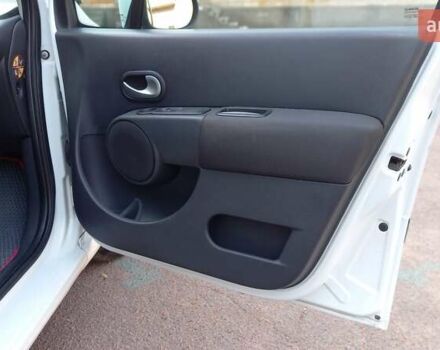 Белый Рено Модус, объемом двигателя 1.6 л и пробегом 162 тыс. км за 6999 $, фото 15 на Automoto.ua