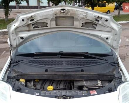 Белый Рено Модус, объемом двигателя 1.6 л и пробегом 162 тыс. км за 5999 $, фото 10 на Automoto.ua