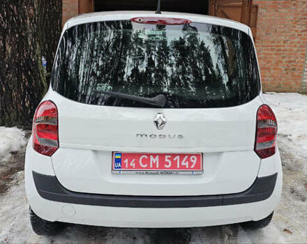 Белый Рено Модус, объемом двигателя 1.2 л и пробегом 128 тыс. км за 5250 $, фото 8 на Automoto.ua