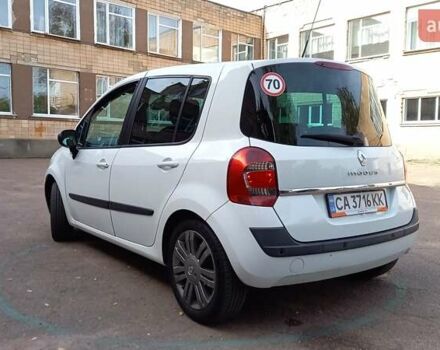 Белый Рено Модус, объемом двигателя 1.6 л и пробегом 162 тыс. км за 6999 $, фото 8 на Automoto.ua
