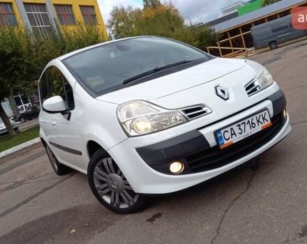 Белый Рено Модус, объемом двигателя 1.6 л и пробегом 162 тыс. км за 5999 $, фото 2 на Automoto.ua