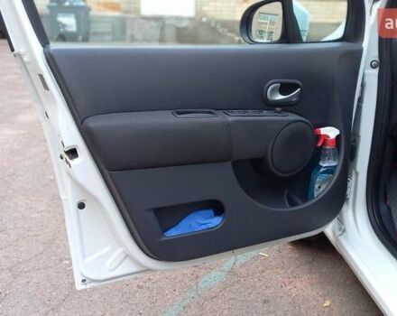 Белый Рено Модус, объемом двигателя 1.6 л и пробегом 162 тыс. км за 6999 $, фото 13 на Automoto.ua