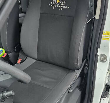 Белый Рено Модус, объемом двигателя 1.2 л и пробегом 128 тыс. км за 5250 $, фото 21 на Automoto.ua