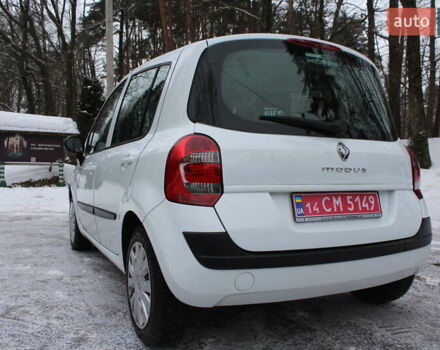 Белый Рено Модус, объемом двигателя 1.2 л и пробегом 127 тыс. км за 4990 $, фото 39 на Automoto.ua