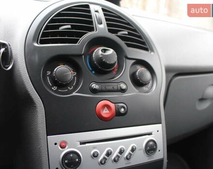 Белый Рено Модус, объемом двигателя 1.2 л и пробегом 127 тыс. км за 4990 $, фото 58 на Automoto.ua