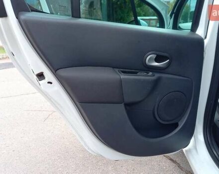 Белый Рено Модус, объемом двигателя 1.6 л и пробегом 162 тыс. км за 5999 $, фото 15 на Automoto.ua