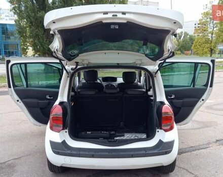 Белый Рено Модус, объемом двигателя 1.6 л и пробегом 162 тыс. км за 5999 $, фото 32 на Automoto.ua