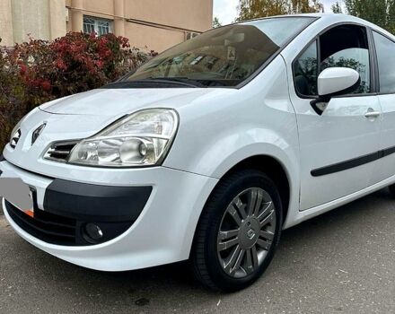 Белый Рено Модус, объемом двигателя 1.6 л и пробегом 158 тыс. км за 6500 $, фото 1 на Automoto.ua