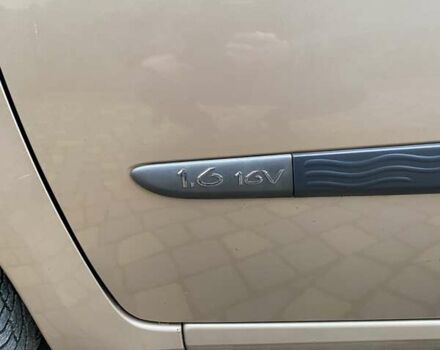 Бежевий Рено Модус, об'ємом двигуна 0 л та пробігом 160 тис. км за 4900 $, фото 18 на Automoto.ua