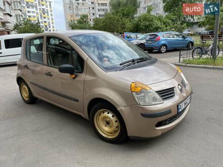 Рено Модус 2005 в Борисполе на Automoto.ua Бежевый Рено Модус, объемом двигателя 1.15 л и пробегом 200 тыс. км за 3700 $, фото 1 на Automoto.ua
