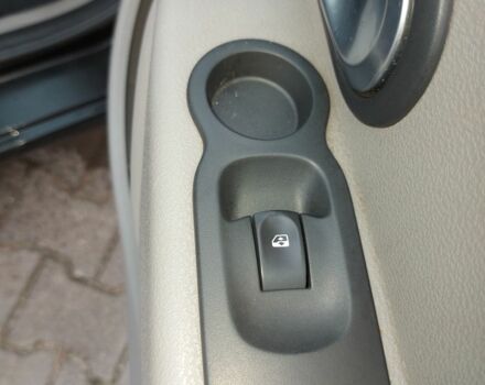 Чорний Рено Модус, об'ємом двигуна 1.2 л та пробігом 154 тис. км за 4650 $, фото 17 на Automoto.ua