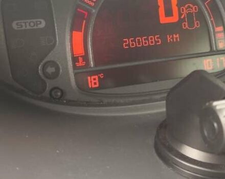 Черный Рено Модус, объемом двигателя 1.1 л и пробегом 260 тыс. км за 4200 $, фото 2 на Automoto.ua