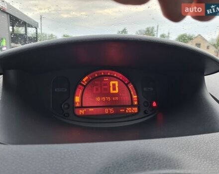 Черный Рено Модус, объемом двигателя 1.2 л и пробегом 181 тыс. км за 3400 $, фото 2 на Automoto.ua