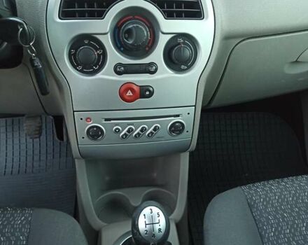 Черный Рено Модус, объемом двигателя 1.6 л и пробегом 210 тыс. км за 4200 $, фото 19 на Automoto.ua