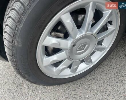 Чорний Рено Модус, об'ємом двигуна 1.6 л та пробігом 165 тис. км за 5890 $, фото 15 на Automoto.ua