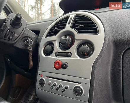 Чорний Рено Модус, об'ємом двигуна 1.2 л та пробігом 220 тис. км за 3200 $, фото 26 на Automoto.ua