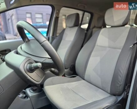 Черный Рено Модус, объемом двигателя 1.1 л и пробегом 221 тыс. км за 4300 $, фото 13 на Automoto.ua