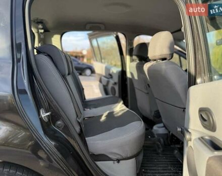 Черный Рено Модус, объемом двигателя 1.2 л и пробегом 214 тыс. км за 3900 $, фото 12 на Automoto.ua