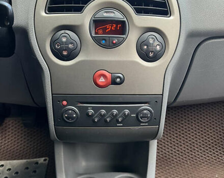 Чорний Рено Модус, об'ємом двигуна 1.46 л та пробігом 239 тис. км за 4399 $, фото 27 на Automoto.ua