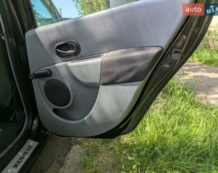 Черный Рено Модус, объемом двигателя 1.1 л и пробегом 211 тыс. км за 3700 $, фото 9 на Automoto.ua