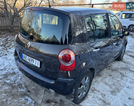 Коричневый Рено Модус, объемом двигателя 1.2 л и пробегом 217 тыс. км за 4500 $, фото 3 на Automoto.ua