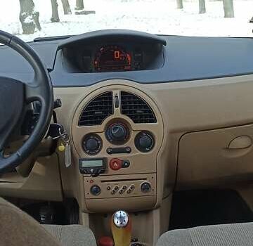 Коричневый Рено Модус, объемом двигателя 1.5 л и пробегом 295 тыс. км за 4900 $, фото 24 на Automoto.ua