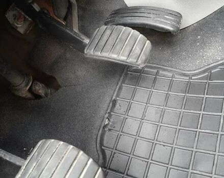 Червоний Рено Модус, об'ємом двигуна 1.15 л та пробігом 120 тис. км за 4750 $, фото 20 на Automoto.ua