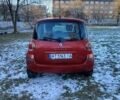 Красный Рено Модус, объемом двигателя 1.6 л и пробегом 226 тыс. км за 5000 $, фото 3 на Automoto.ua