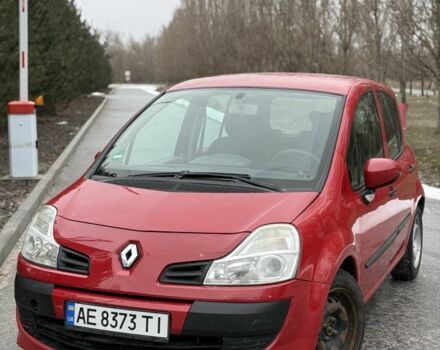 Красный Рено Модус, объемом двигателя 1.5 л и пробегом 200 тыс. км за 4200 $, фото 1 на Automoto.ua