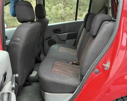 Красный Рено Модус, объемом двигателя 1.5 л и пробегом 200 тыс. км за 4200 $, фото 6 на Automoto.ua