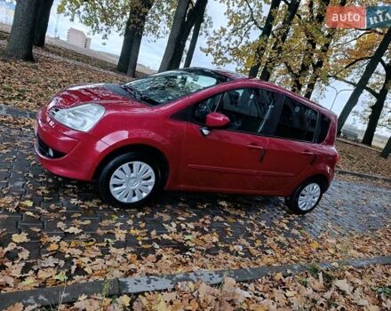 Рено Модус 2009 в Полтаве на Automoto.ua Красный Рено Модус, объемом двигателя 1.6 л и пробегом 144 тыс. км за 7300 $, фото 1 на Automoto.ua