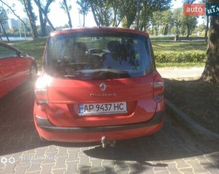 Красный Рено Модус, объемом двигателя 1.5 л и пробегом 195 тыс. км за 6100 $, фото 4 на Automoto.ua