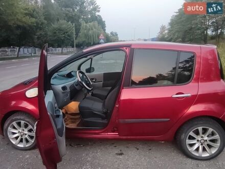 Красный Рено Модус, объемом двигателя 1.6 л и пробегом 226 тыс. км за 4700 $, фото 1 на Automoto.ua
