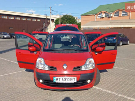 Рено Модус 2009 в Чернобае на Automoto.ua Красный Рено Модус, объемом двигателя 1.15 л и пробегом 123 тыс. км за 5900 $, фото 1 на Automoto.ua